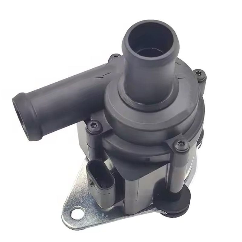 نظام تبريد السيارات OE 31338211 704773000 مضخة مياه التبريد المساعدة الجديدة لشركة فولفو S90 V90 XC90